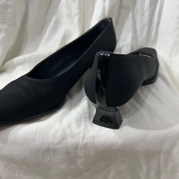 Stuart Weitzman Women's Square Toe Low Heel Classic Pumps Black... - Picture 13 of 16